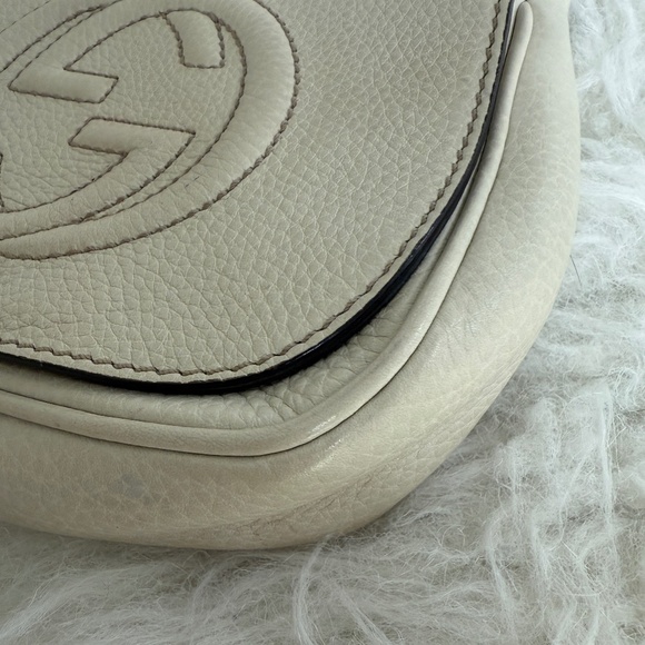 GUCCI SMALL SOHO FLAP BAG, WHITE - Picture 8 of 16